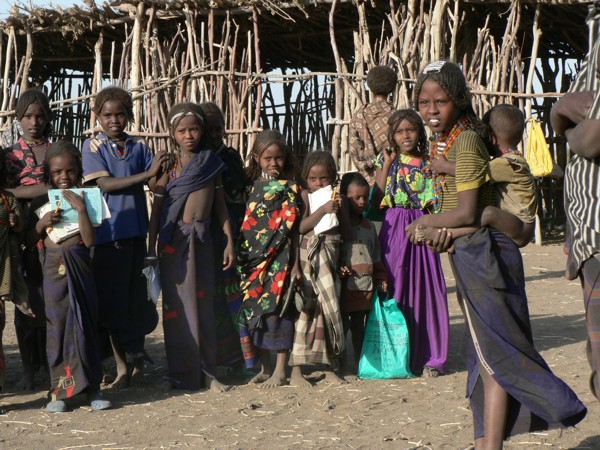 School children in Barantu